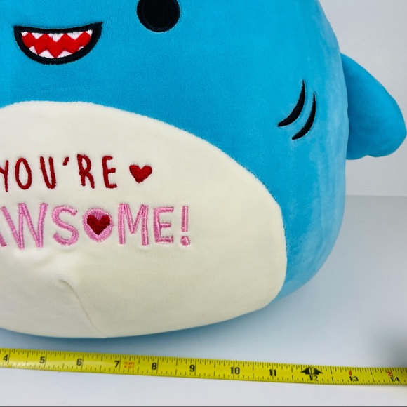 Squishmallows 8" Rey the Shark Plush Kelly Toys Valentines Day Edition Jawsome - Picture 4 of 5
